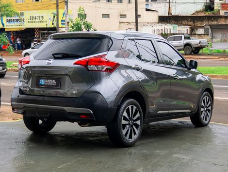 Nissan KICKS SL 1.6 16V FlexStar 5p Aut.