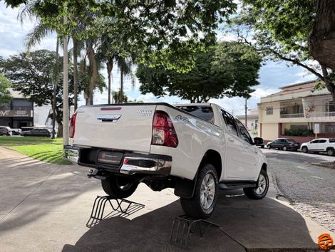 Toyota Hilux CD SRV 4x4 2.8 TDI Diesel Aut.