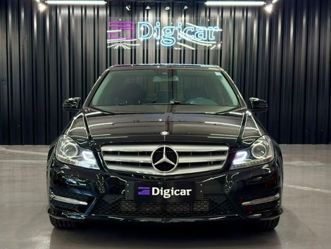 Mercedes C-180 CGI Sport 1.6 TB 16V 156cv Aut.