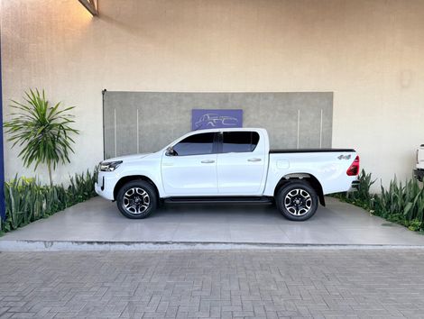 Toyota Hilux CD SRX 4x4 2.8 TDI 16V Diesel Aut.