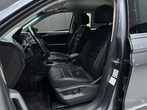 VolksWagen TIGUAN Allspac Comf 250 TSI 1.4 Flex