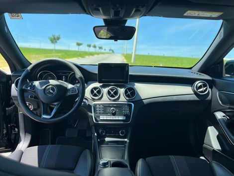 Mercedes CLA-200 1.6 TB 16V Flex Aut.