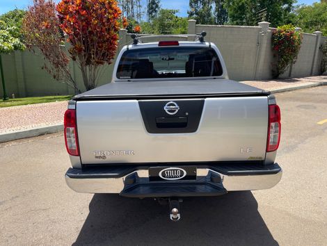 Nissan Frontier LE CD 4x4 2.5 TB Diesel Mec.