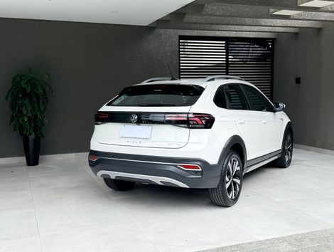 VolksWagen Nivus Highline 1.0 200 TSI Flex Aut.