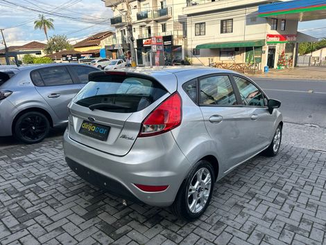 Ford Fiesta 1.6 16V Flex Aut. 5p