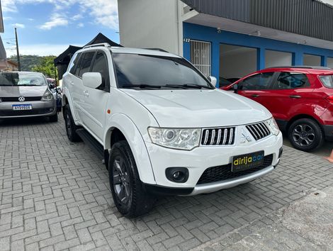 Mitsubishi Pajero DAKAR 3.2 4x4 T.I. Dies. 5p Aut.