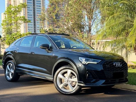 Audi Q3 SPB Perf. Black 2.0 TFSI Tipt. Quat.