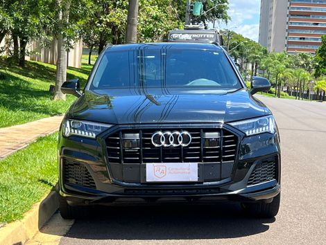 Audi Q7 Perf. Black 3.0 TFSI Quat.Tip.(Híb.)