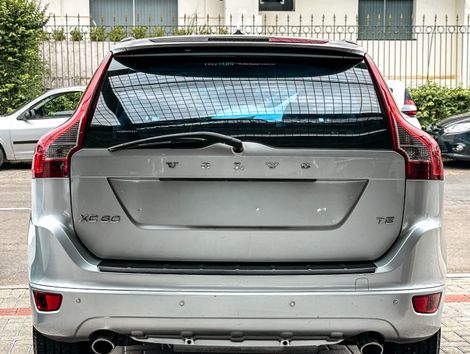 Volvo XC 60 2.0 T5  5p