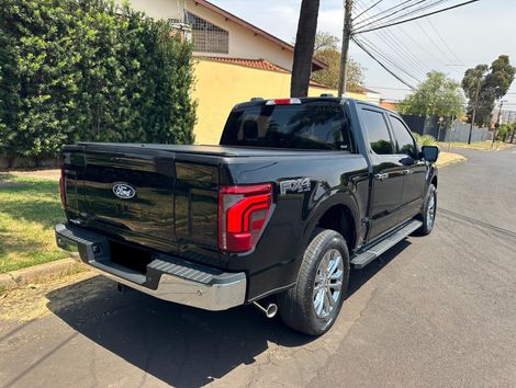 Ford F-150 5.0 V8 Gasolina CD Lariat FX4 Automático