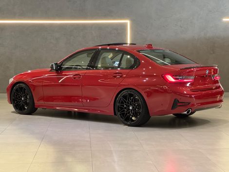 BMW 330i Sport 2.0 TB 16V 4p