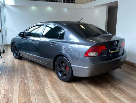 Honda Civic Sedan LXS 1.8/1.8 Flex 16V Aut. 4p