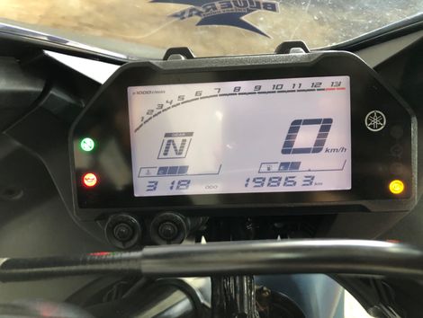 YAMAHA YZF R-3 321/ABS