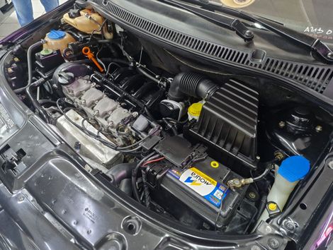 VolksWagen Fox 1.6 Mi Total Flex 8V 5p