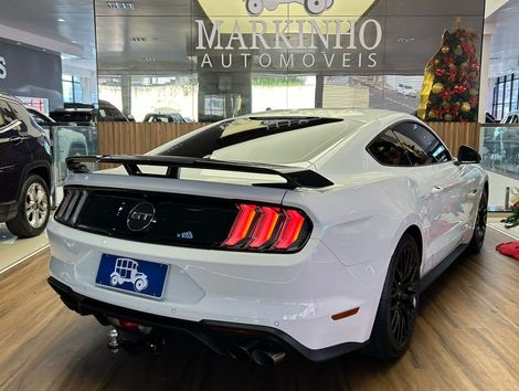 Ford Mustang GT Premium 5.0 V8