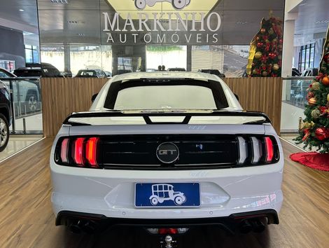Ford Mustang GT Premium 5.0 V8