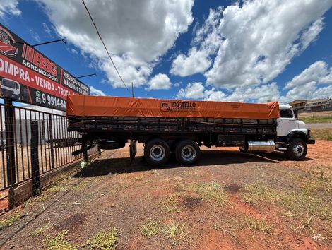 MERCEDES-BENZ L-2216 3-Eixos 2p (diesel)