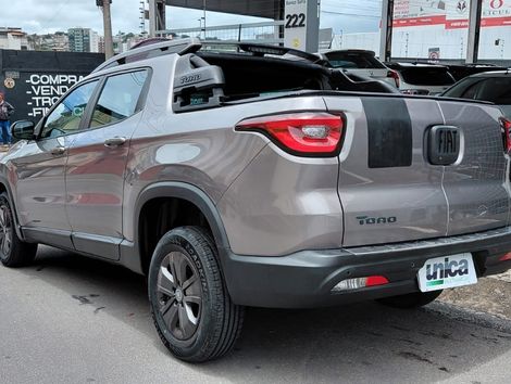 Fiat Toro Freedom 1.8 16V Flex Aut.