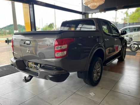 Mitsubishi L200 Triton Sport HPE-S 2.4 CD Dies. Aut