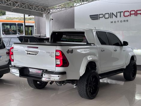 Toyota Hilux CD SRX Plus 4x4 2.8 TDI Die. Aut.