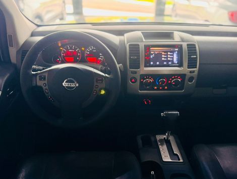 Nissan Frontier SV AT. CD 4x4 2.5 TB Dies. Aut.