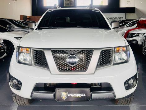 Nissan Frontier SV AT. CD 4x4 2.5 TB Dies. Aut.