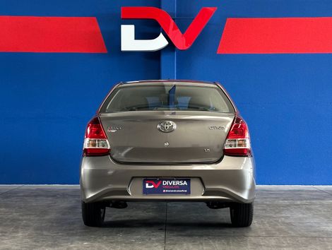 Toyota ETIOS X Plus Sedan 1.5 Flex 16V 4p Aut.