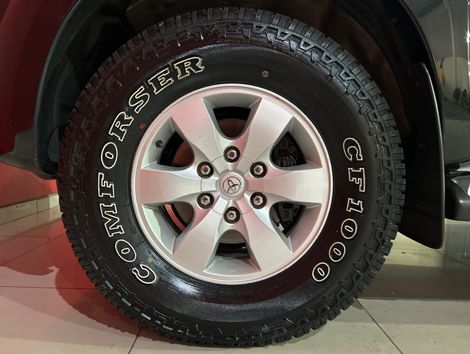 Toyota Hilux CD SRV 4x4 2.7 Flex 16V Aut.