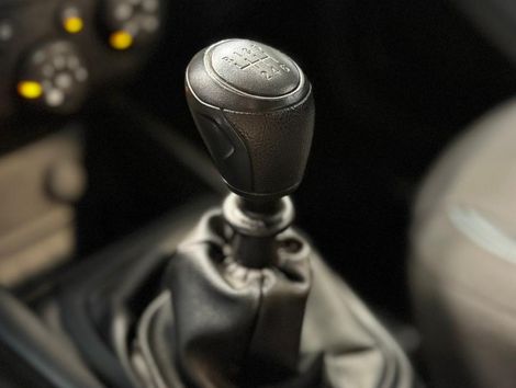 Chevrolet ONIX SEDAN Plus LT 1.0 12V Flex 4p Mec.