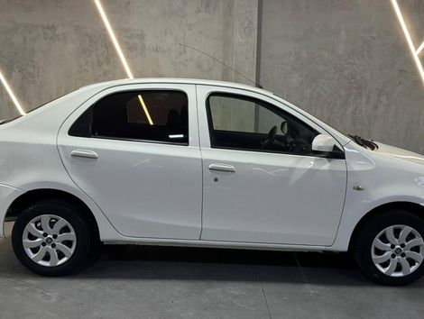Toyota ETIOS X Sedan 1.5 Flex 16V 4p Mec.