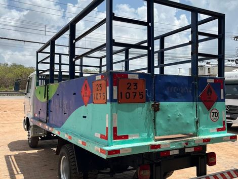 VOLKSWAGEN 7-100 2p (diesel)