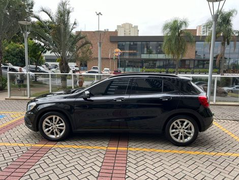 Mercedes GLA 200 Advance 1.6/1.6 TB 16V Flex Aut.