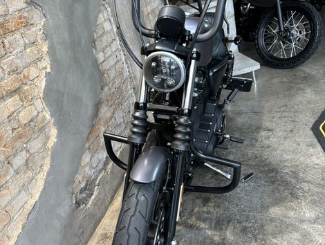 Harley XL 883N IRON