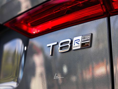Volvo XC 60 T-8 R-DESIGN 2.0 (Híbrido)