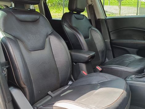 Jeep COMPASS LONGITUDE 2.0 4x2 Flex 16V Aut.