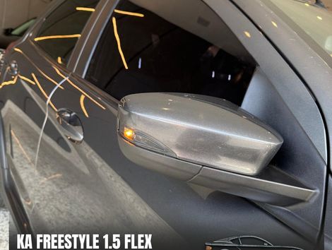 Ford Ka 1.5 FreeStyle 12V Flex 5p Aut.