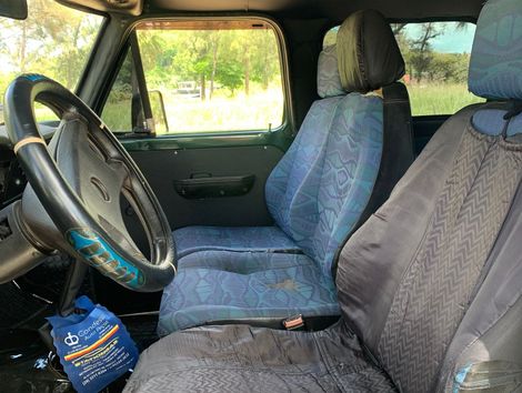 Ford F-1000 CD/Blazer 3.9 Dies.