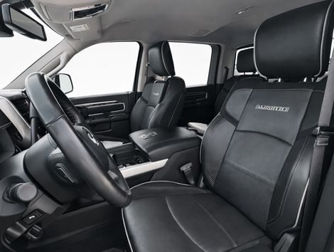 RAM 2500 LARAM. 6.7 NIGHT ED. TB CD 4x4 Die.