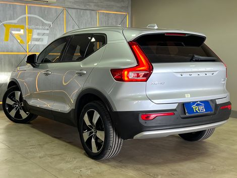 Volvo XC 40 T-5 MOMENTUM 2.0 252cv AWD