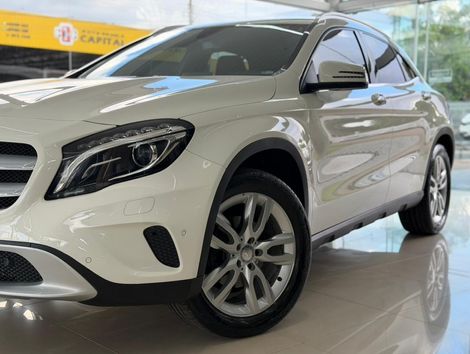 Mercedes GLA 200 Advance 1.6/1.6 TB 16V Flex Aut.