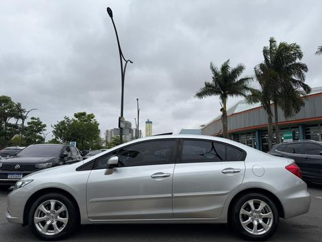 Honda Civic Sedan EXS 1.8/1.8 Flex 16V Aut. 4p