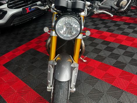 TRIUMPH THRUXTON R 1200cc