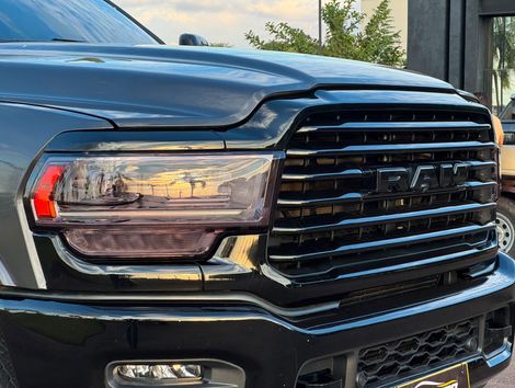 RAM 3500 LIMITED LONGHORN 6.7 TB CD Diesel