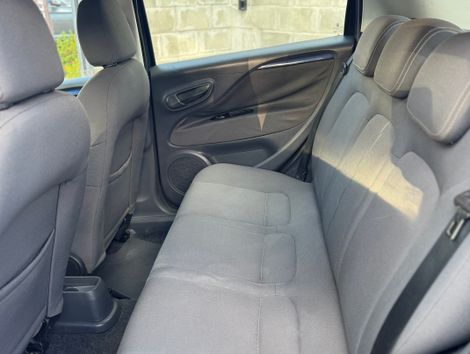Fiat Punto ATTRACTIVE 1.4 Fire Flex 8V 5p