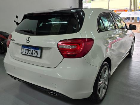 Mercedes Classe A 200 1.6 TB 16V Urban 156cv Aut.