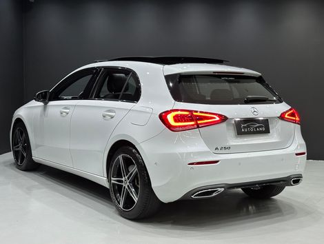Mercedes A 250 2.0 TB Hatch Vision