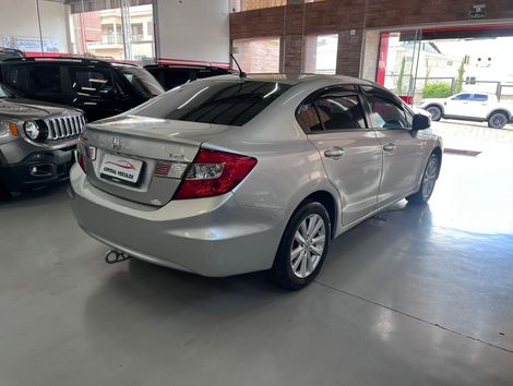 Honda Civic Sedan LXS 1.8/1.8 Flex 16V Aut. 4p