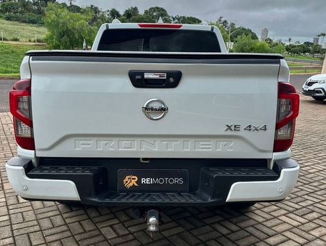 Nissan Frontier XE CD 4x4 2.3 Bi-TB Diesel Aut.