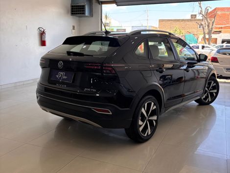 VolksWagen Nivus Highline 1.0 200 TSI Flex Aut.