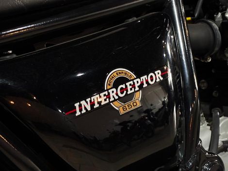 Royal Enfield Interceptor 650 Standard